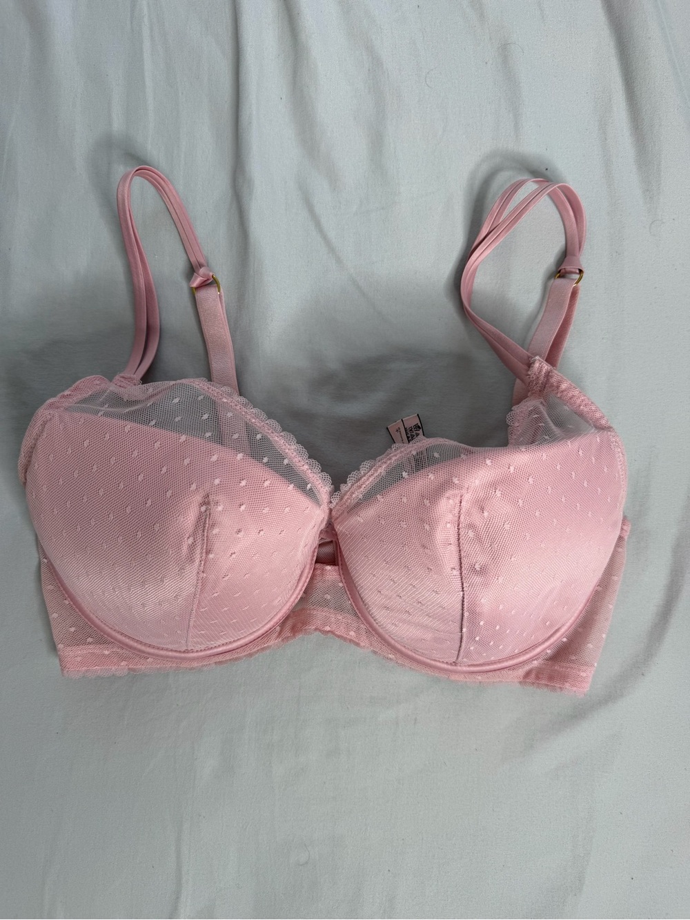 Victoria's Secret Light Pink Dotted Lace Underwire Bra